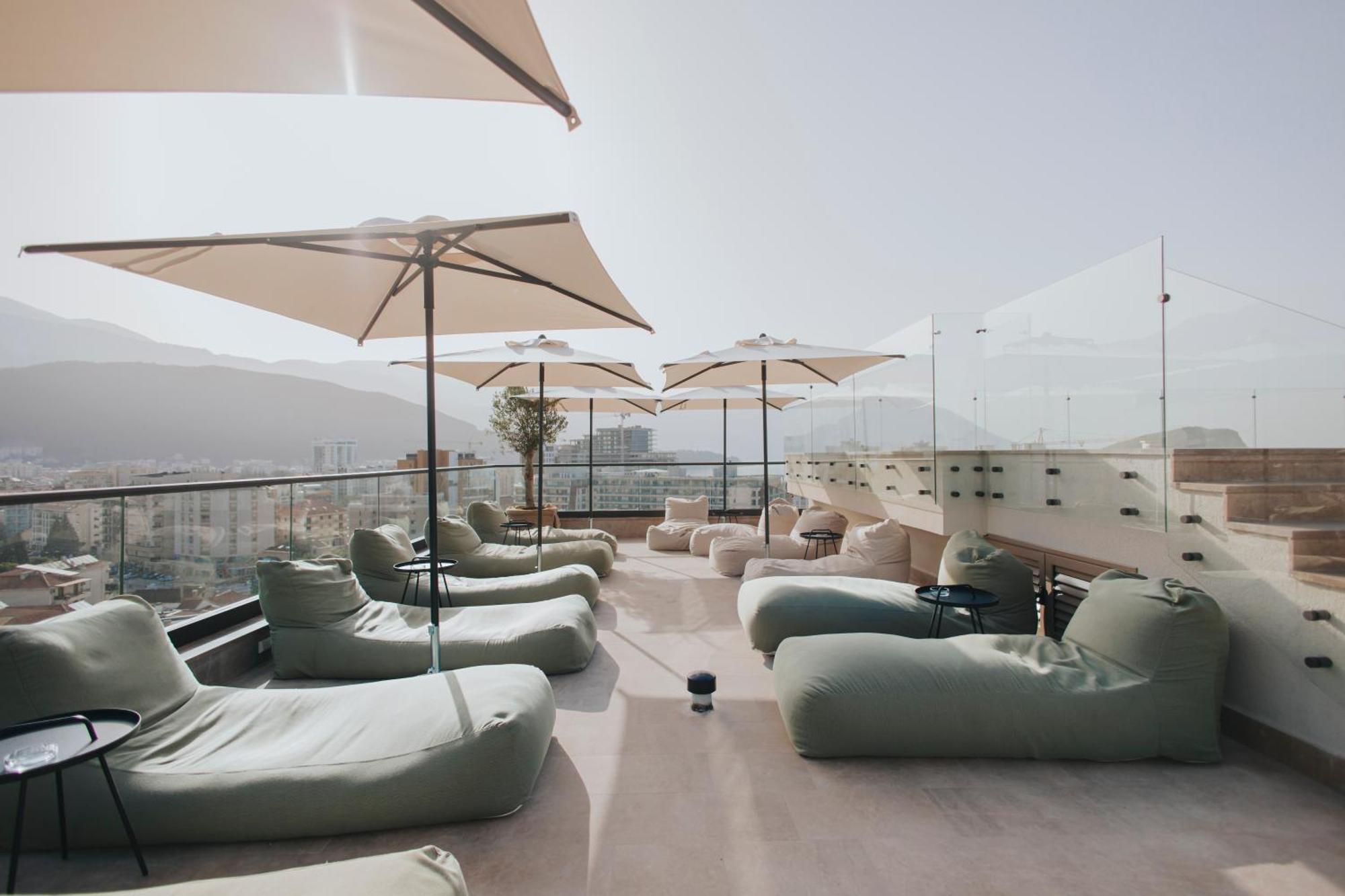 Infinity Hotel & More Budva Exterior foto