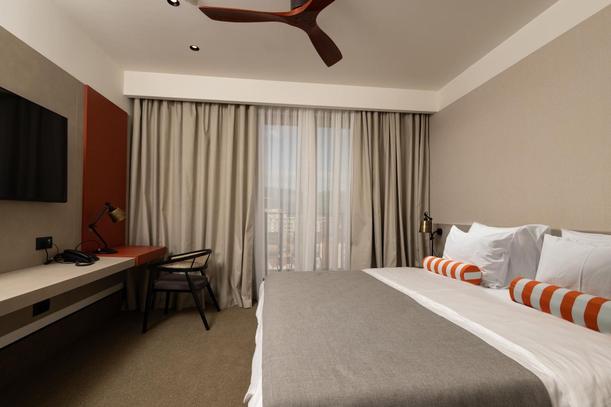 Infinity Hotel & More Budva Exterior foto