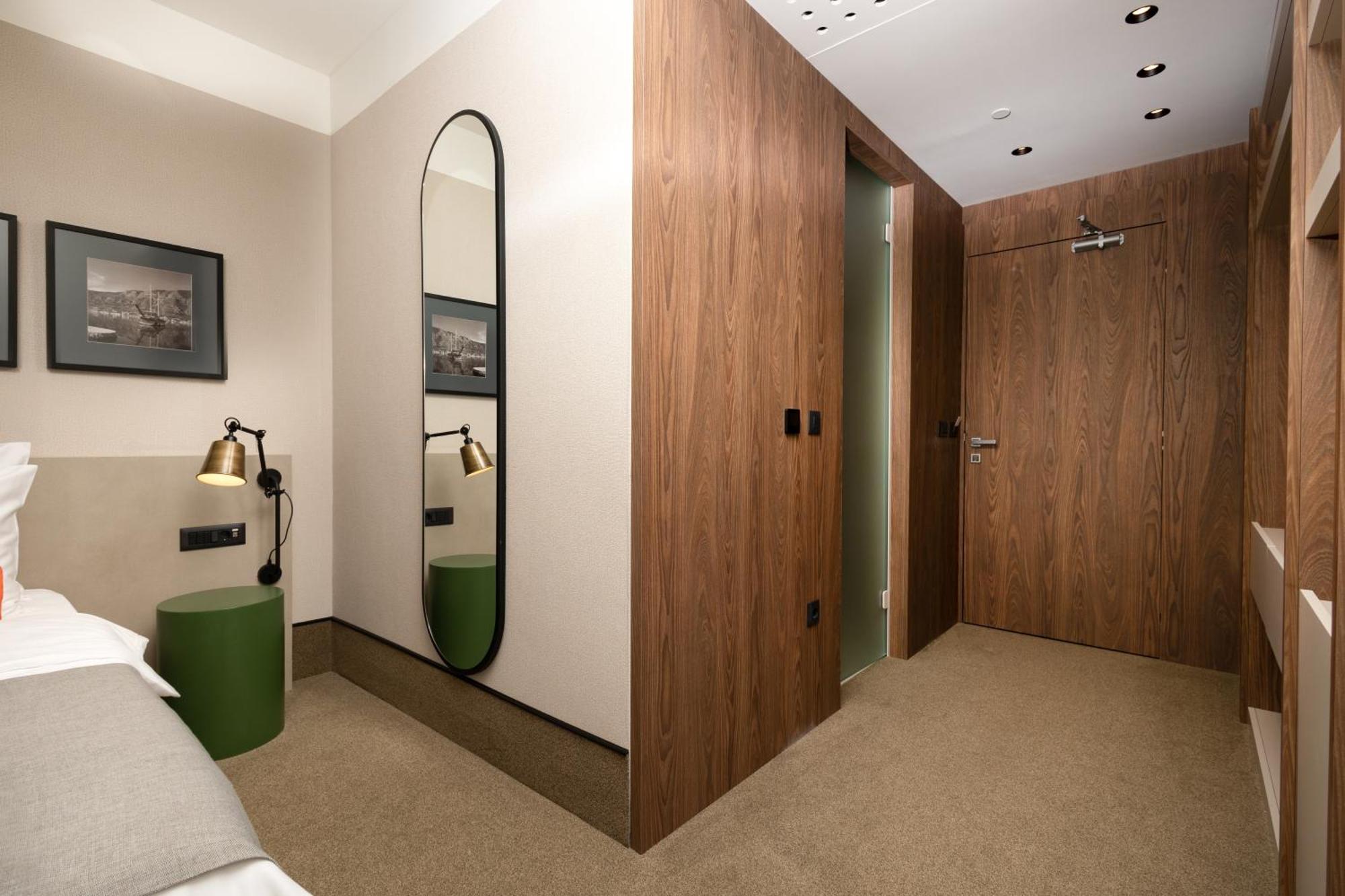 Infinity Hotel & More Budva Exterior foto