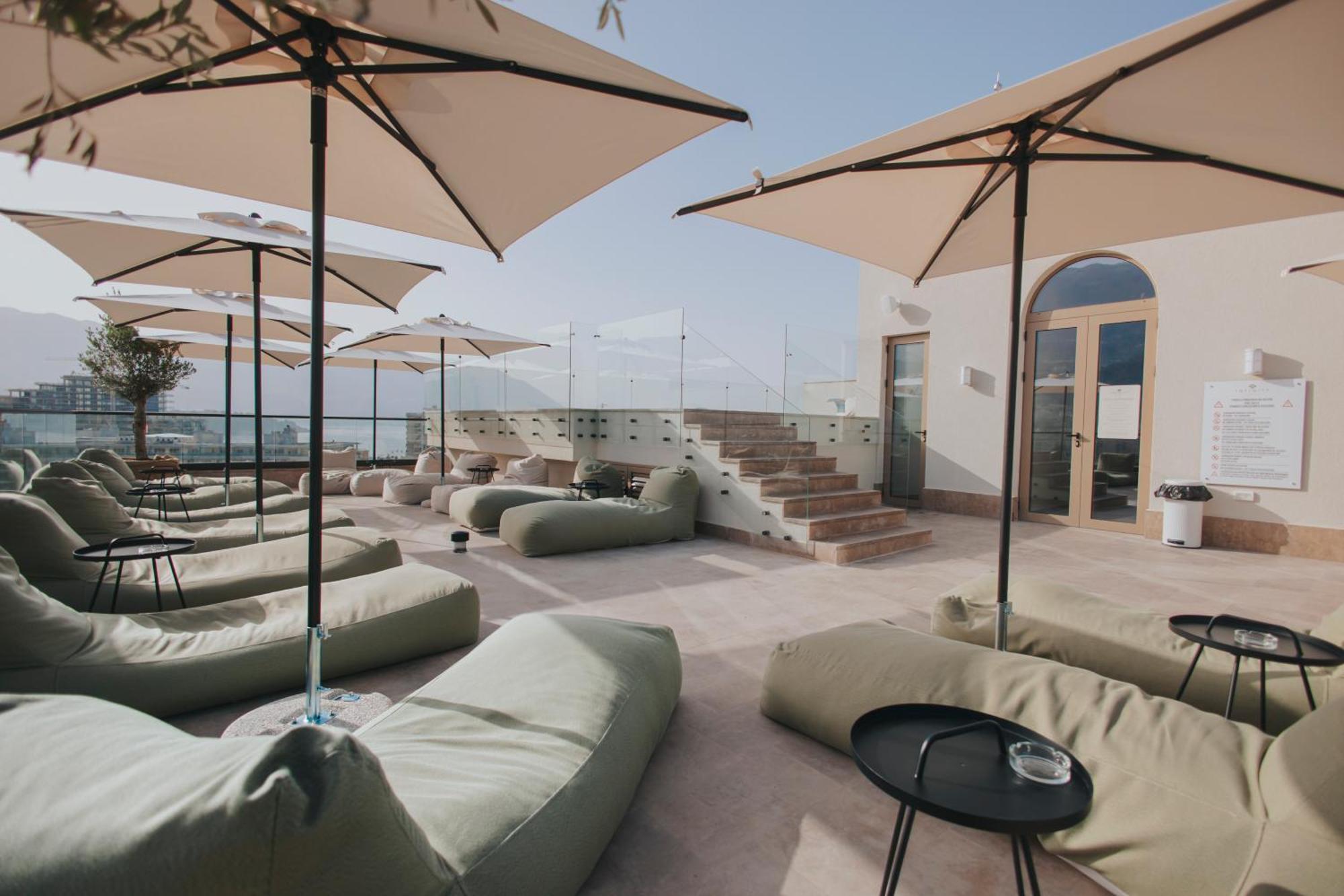 Infinity Hotel & More Budva Exterior foto